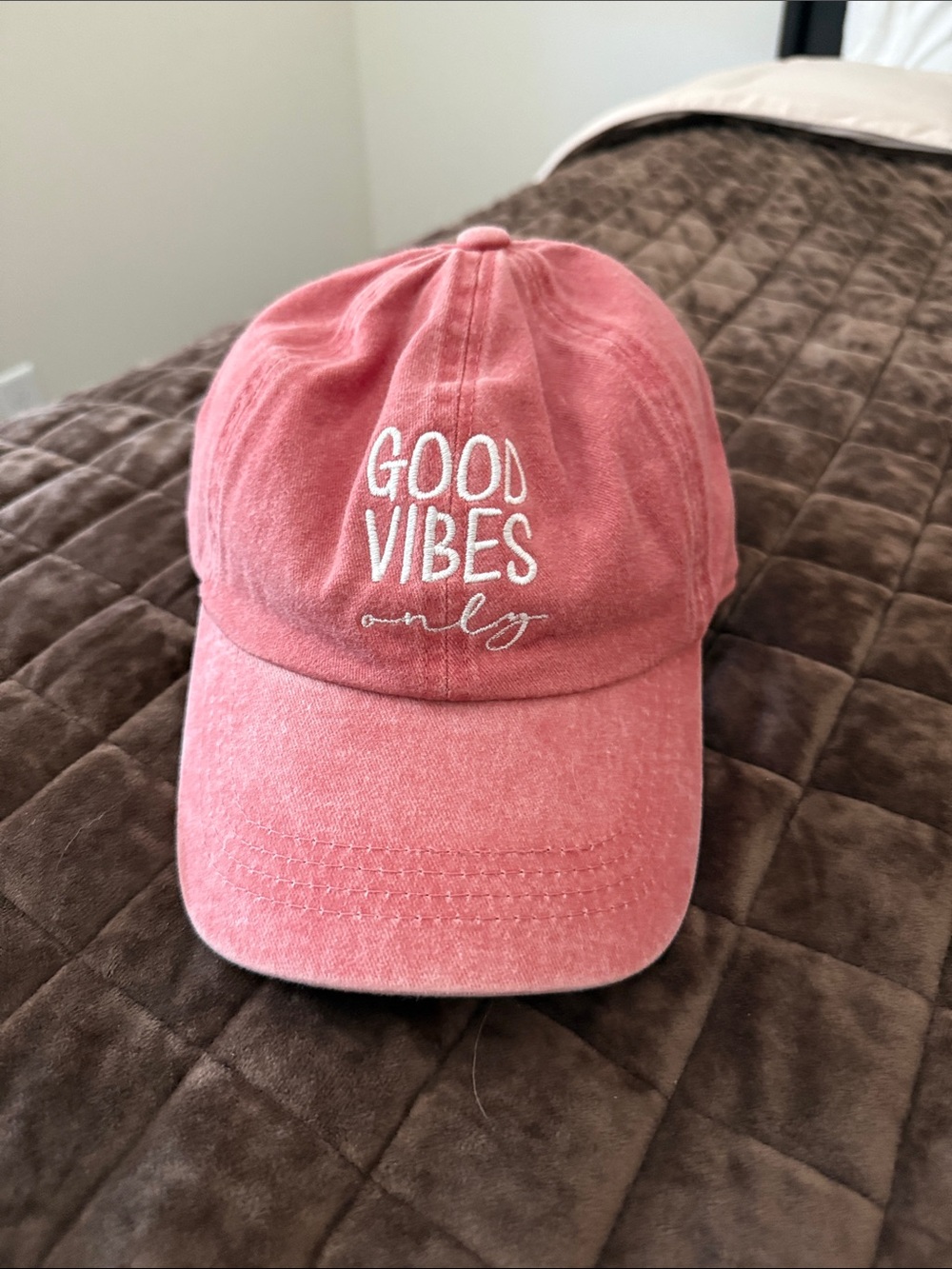 Baseball Cap “Good Vibes Only”
